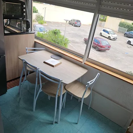 Apartment Pour4 Personnes *