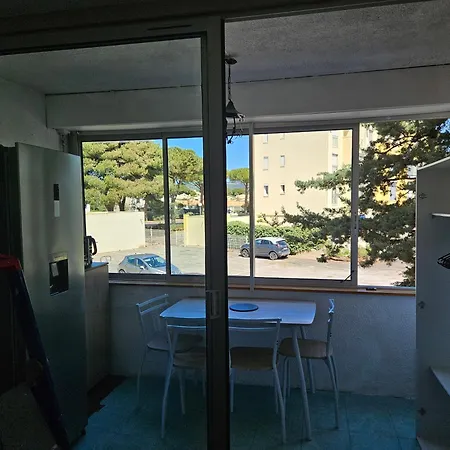 Apartment Pour4 Personnes *